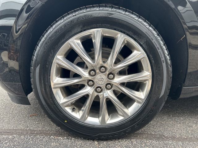 Used 2020 Buick Enclave Premium w/ Sun and Sites Package image 5