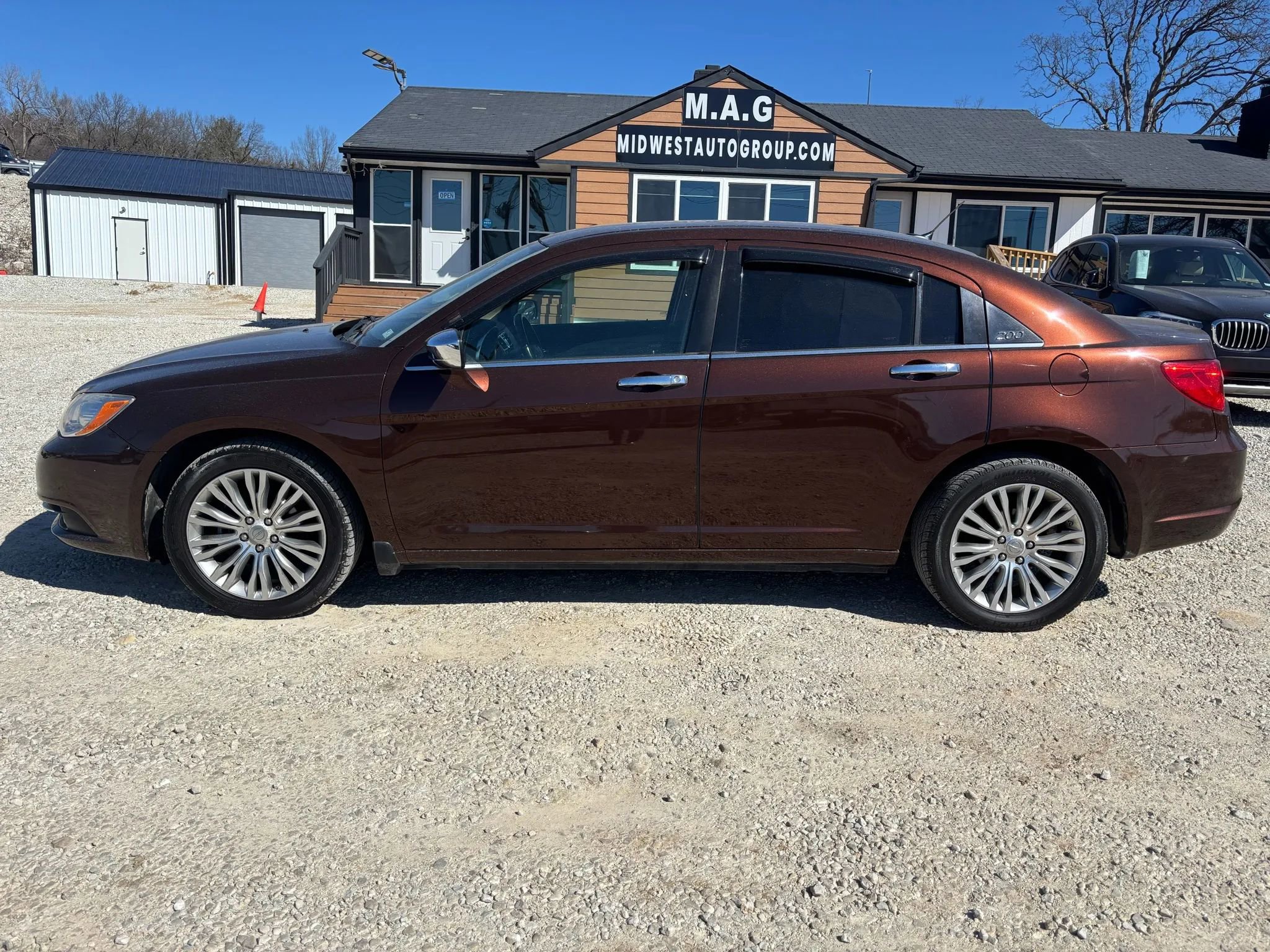 Used 2012 Chrysler 200 Limited image 2