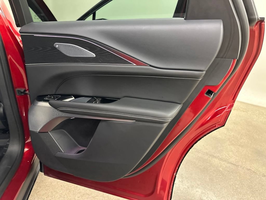 Certified 2025 Cadillac Lyriq Luxury w/ LPO, Floor Liner Package AWD/4WD image 22
