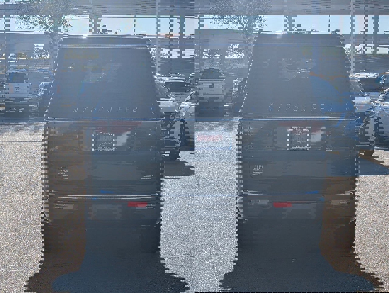 Used 2022 Jeep Wagoneer Series II image 5