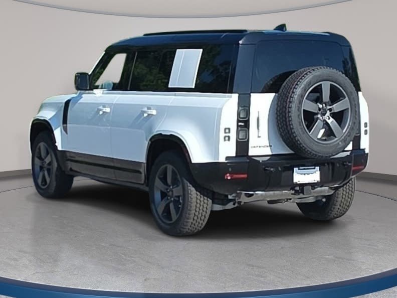 New 2026 Land Rover Defender 110 X-Dynamic SE AWD/4WD image 7