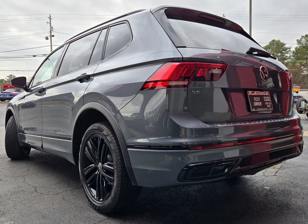 Used 2022 Volkswagen Tiguan SE R-Line image 4