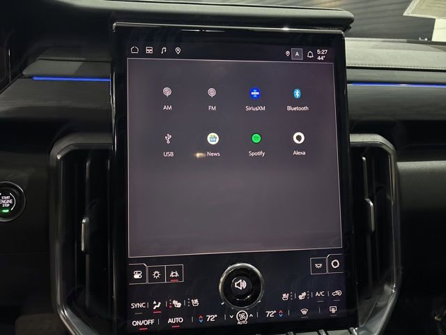 Used 2024 GMC Acadia AT4 w/ Luxury Package image 24