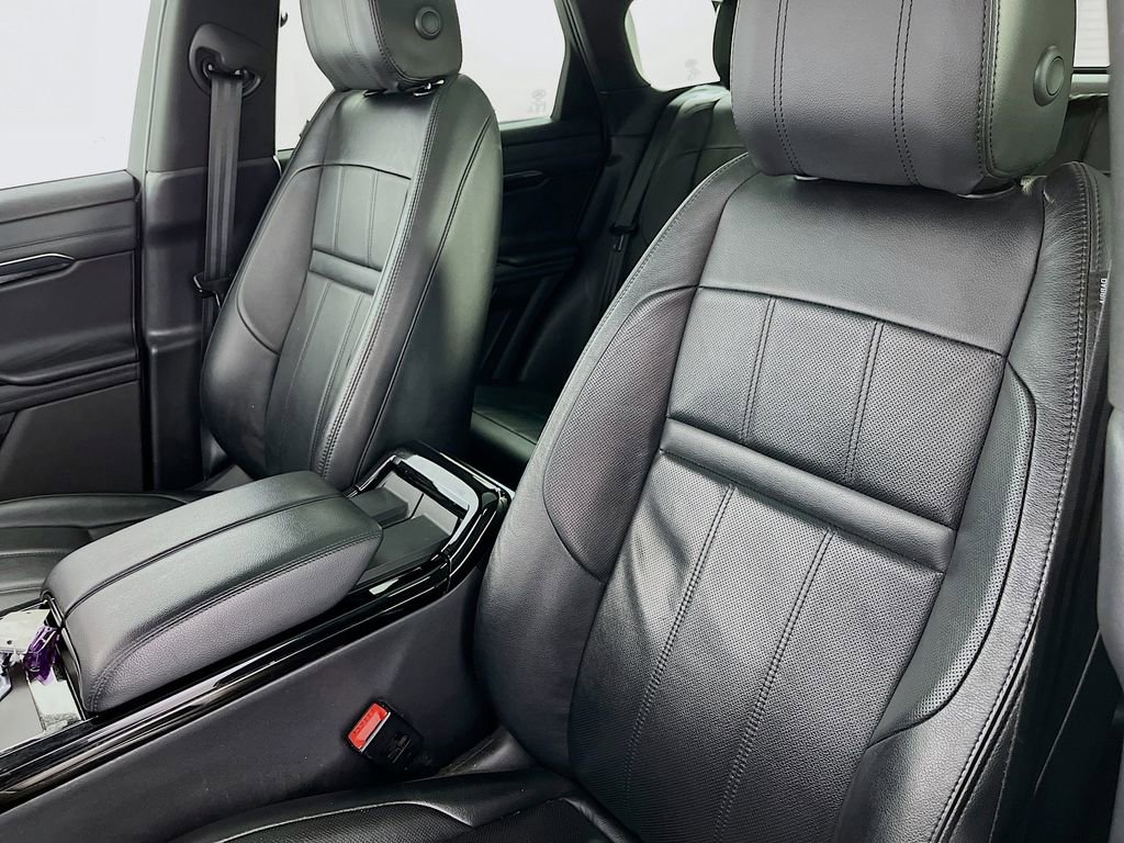 Used 2021 Land Rover Range Rover Evoque R-Dynamic SE image 29