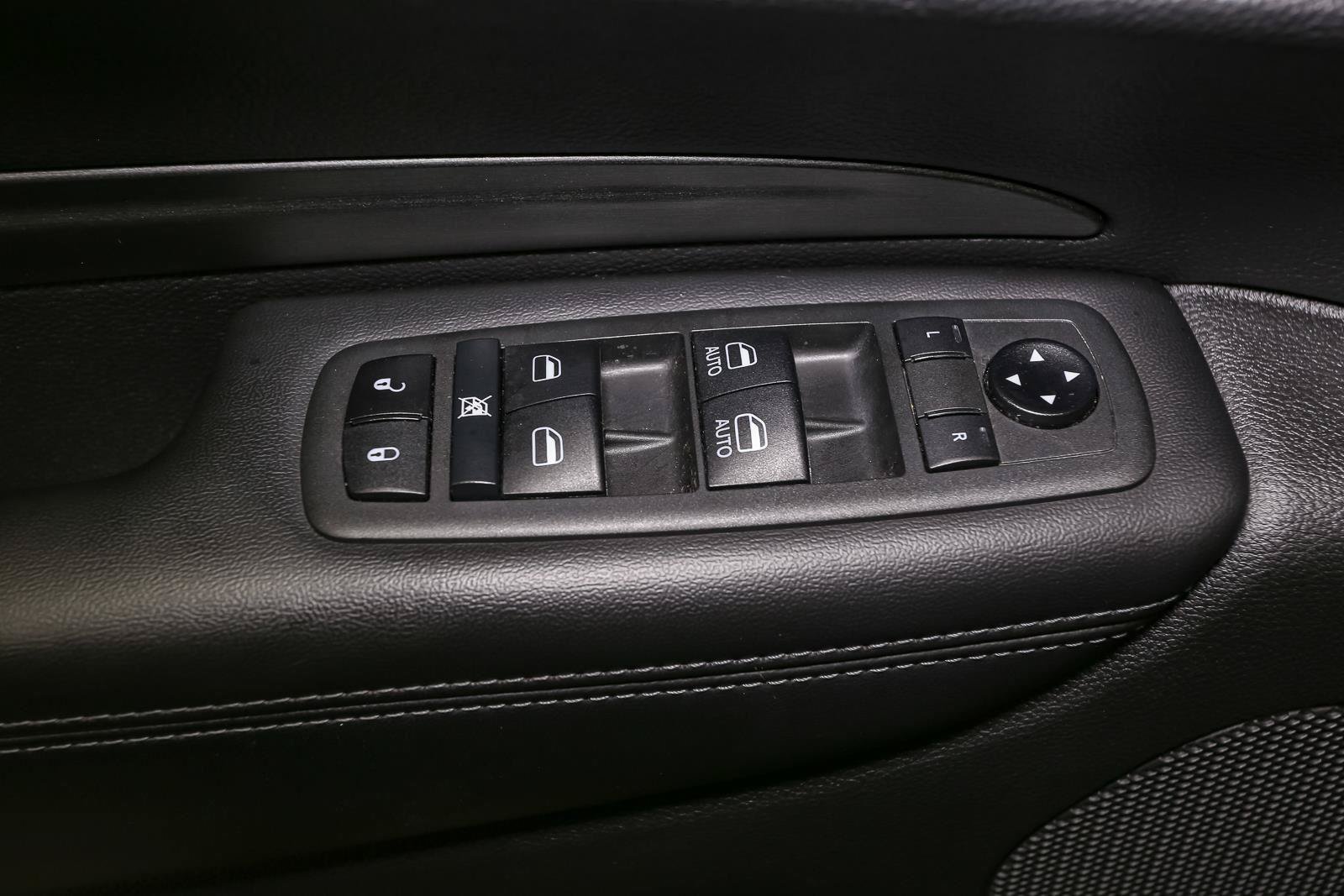 Used 2021 Dodge Durango SXT AWD/4WD image 40