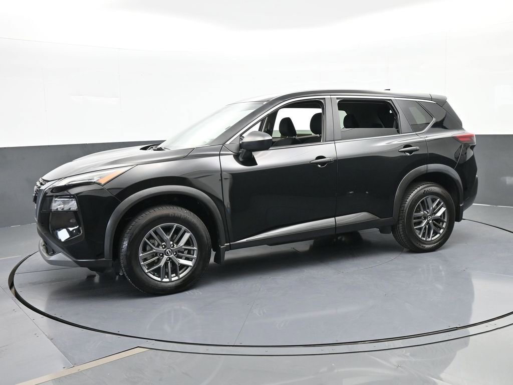 Used 2023 Nissan Rogue S video 2