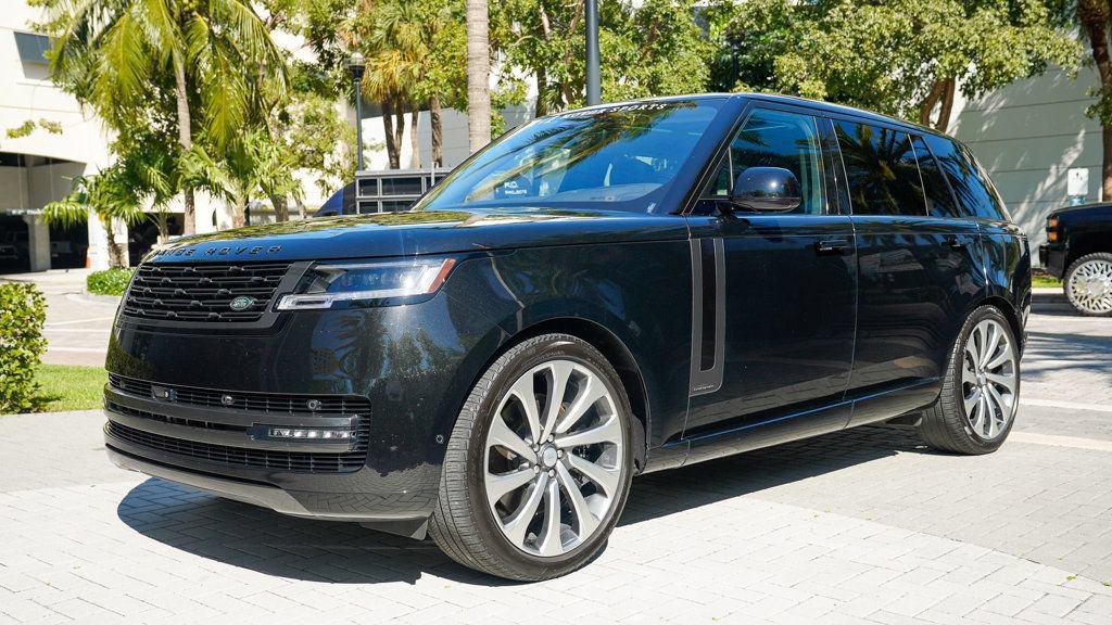 Used 2023 Land Rover Range Rover Long Wheelbase Autobiography AWD/4WD image 8