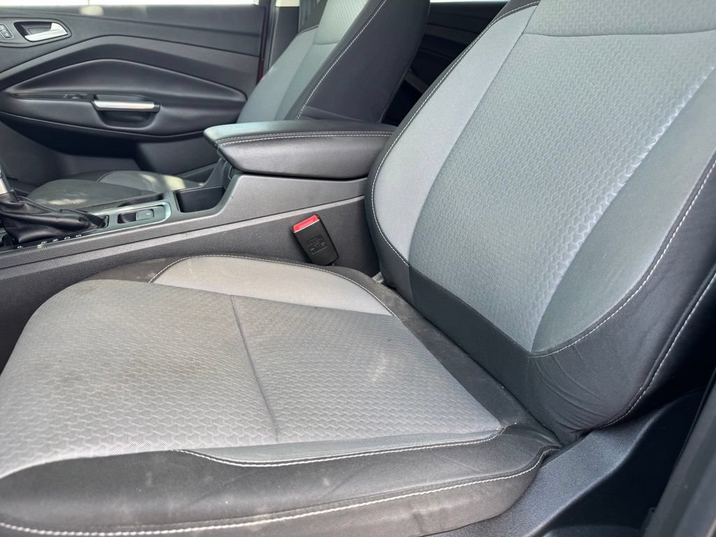 Used 2017 Ford Escape SE FWD image 17