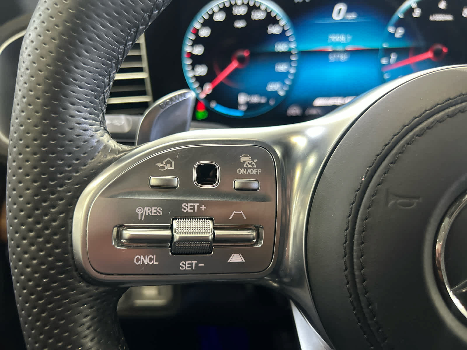Certified 2021 Mercedes-Benz GLS 63 AMG 4MATIC image 33