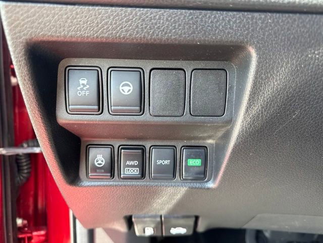 Used 2021 Nissan Rogue Sport SV w/ Technology Package AWD/4WD image 16