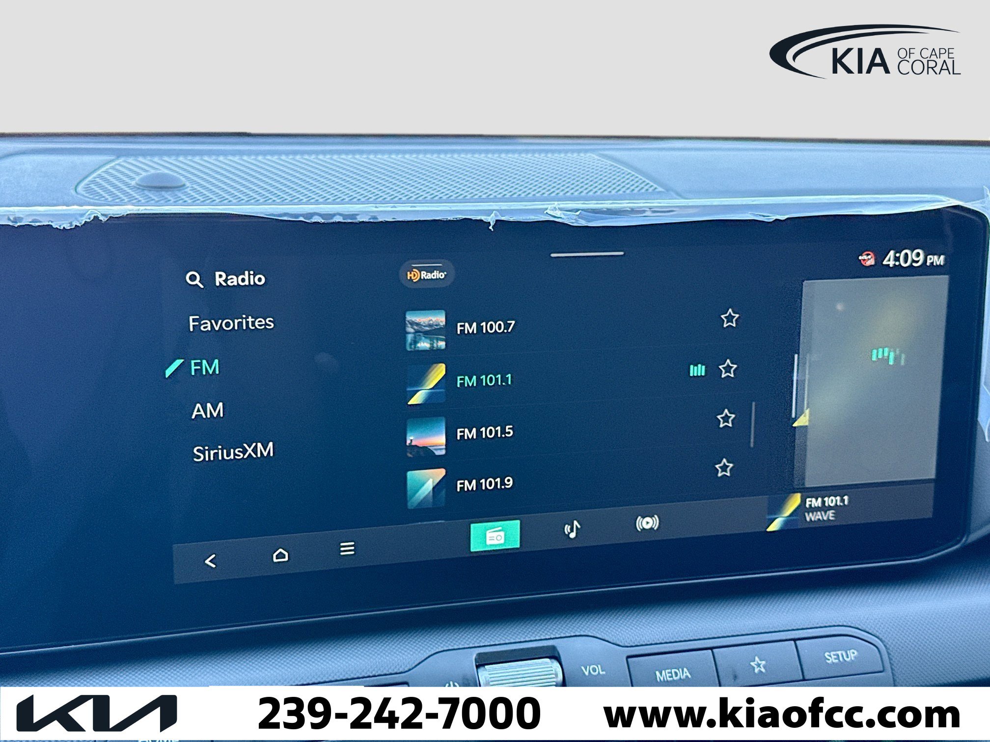 New 2025 Kia K4 LXS image 28