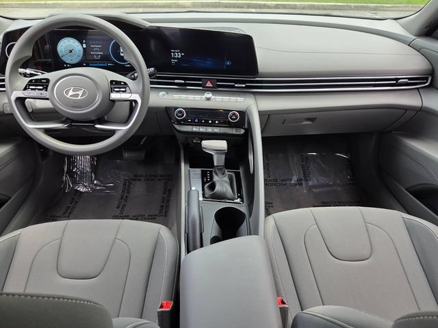 Used 2024 Hyundai Elantra SEL FWD image 12