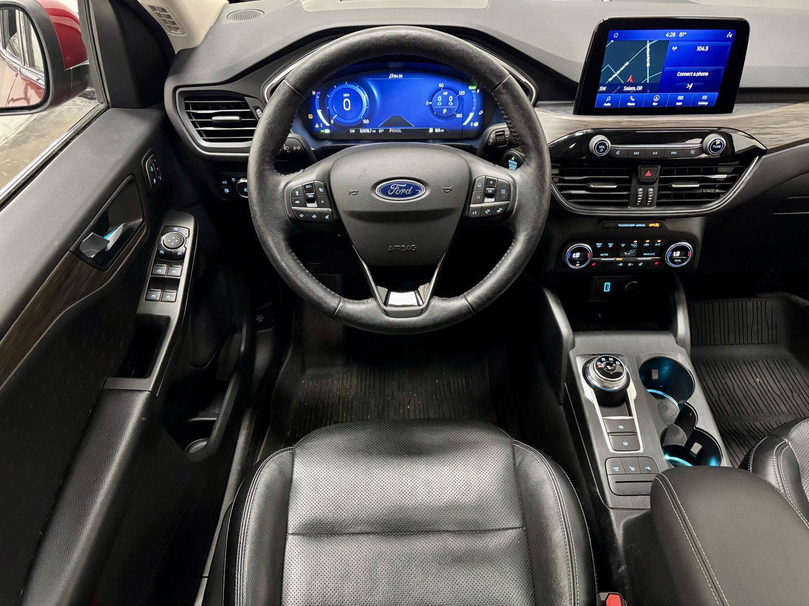 Used 2020 Ford Escape Titanium w/ Titanium Premium Package 2.0 AWD/4WD image 2