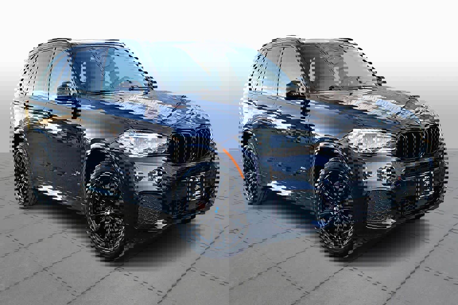 Used 2018 BMW X5 xDrive40e image 3