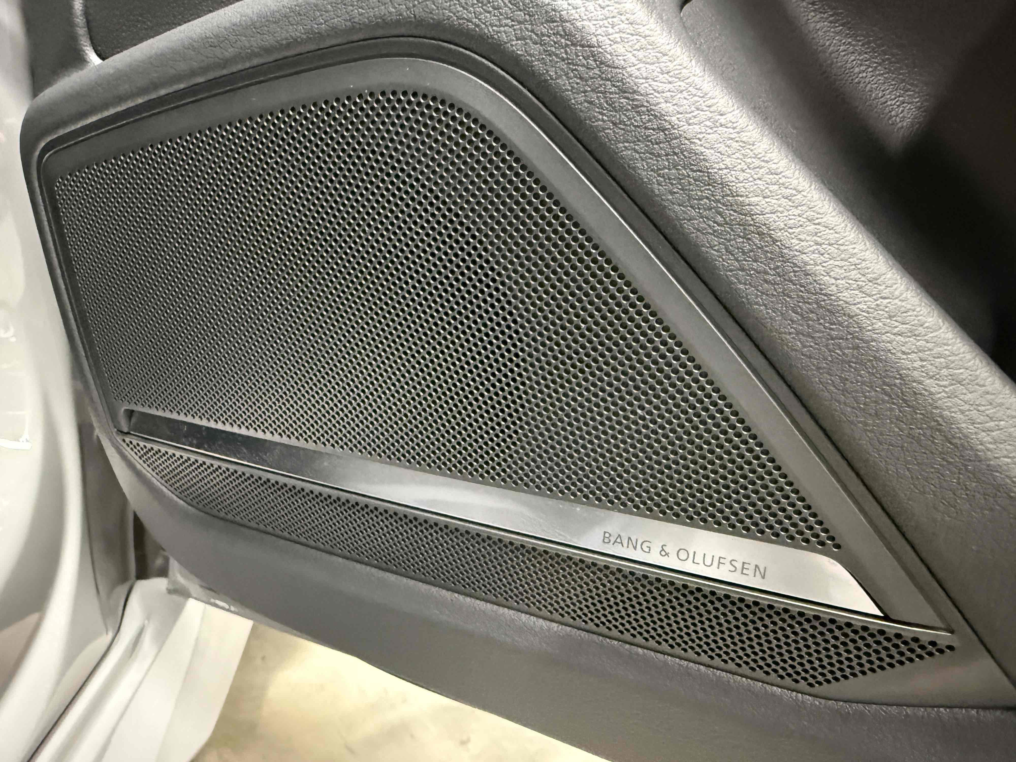 Used 2025 Audi RS 6 performance w/ Matte Carbon Package AWD/4WD image 74