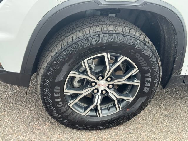 Certified 2026 GMC Acadia AT4 w/ LPO, Floor Liner Package AWD/4WD image 10