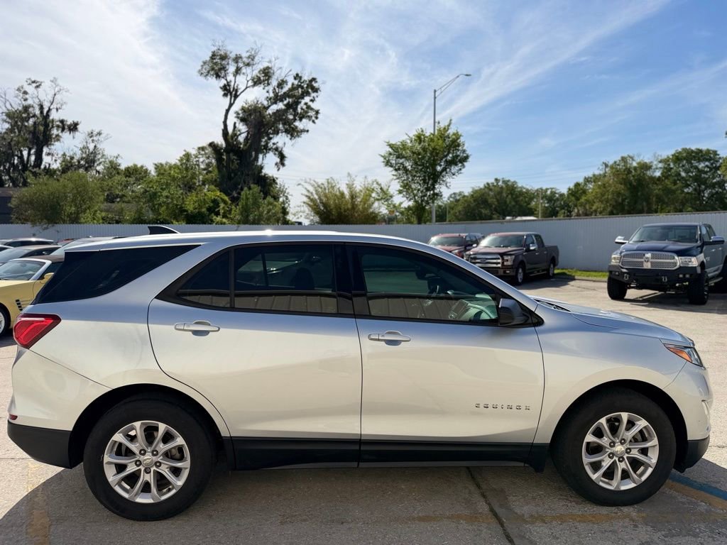 Used 2019 Chevrolet Equinox LS FWD image 6
