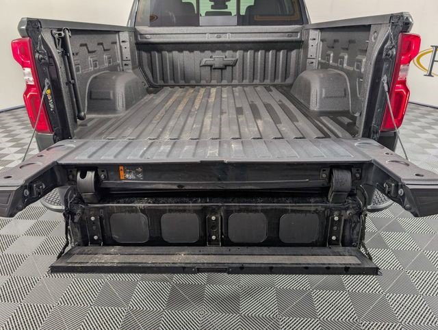 Certified 2025 Chevrolet Silverado 1500 LTZ w/ Z71 Off-Road Package AWD/4WD image 30