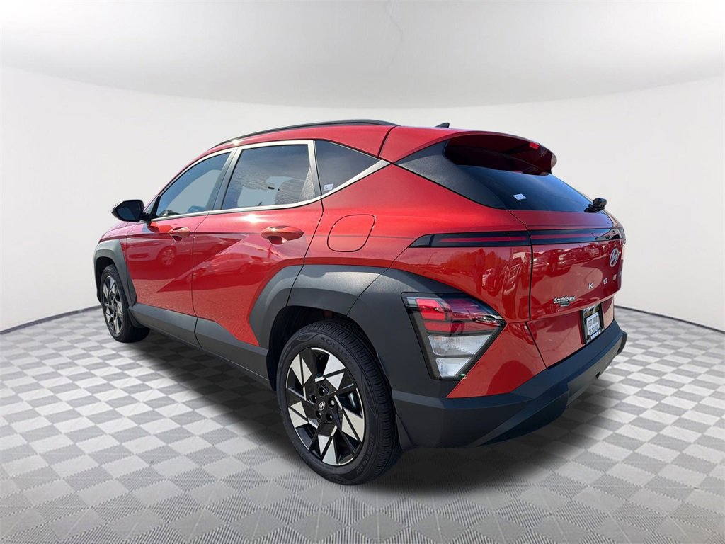 Used 2025 Hyundai Kona SEL image 7