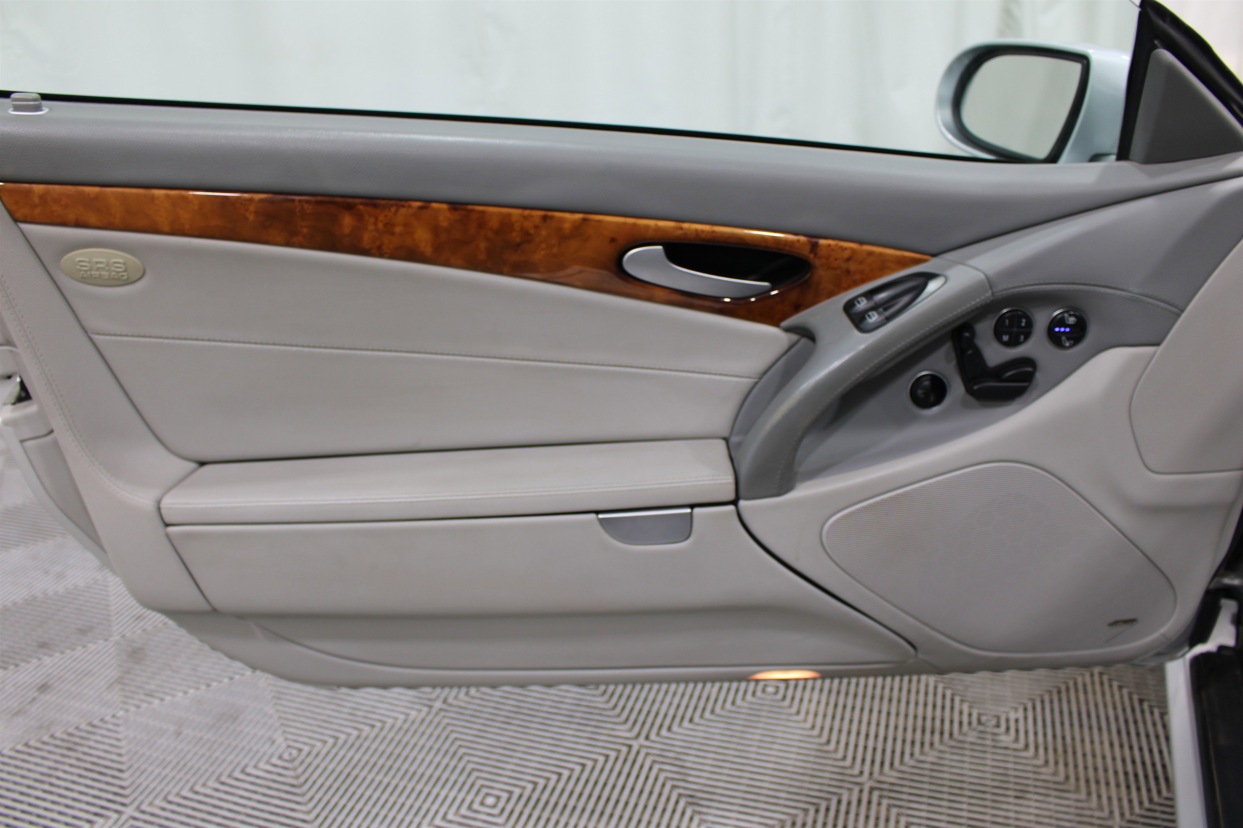 Used 2007 Mercedes-Benz SL 550 image 6