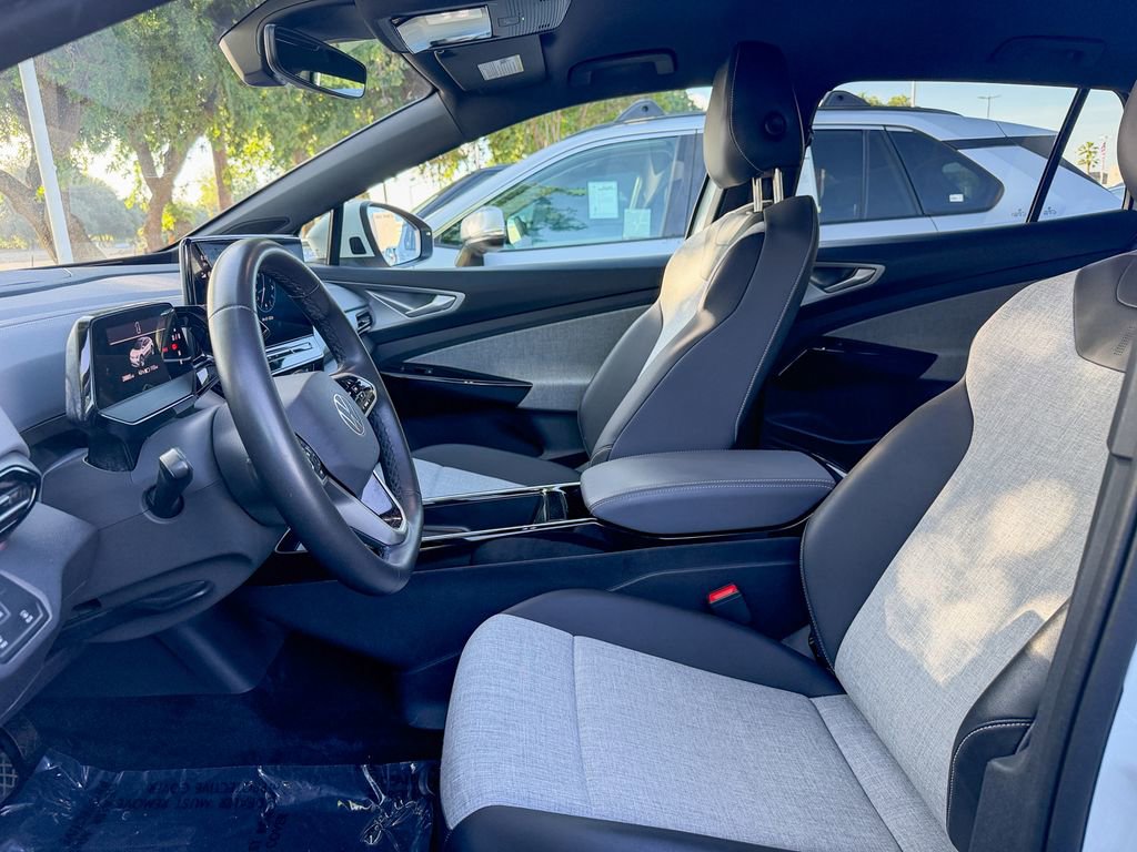 Used 2023 Volkswagen ID.4 Pro image 11