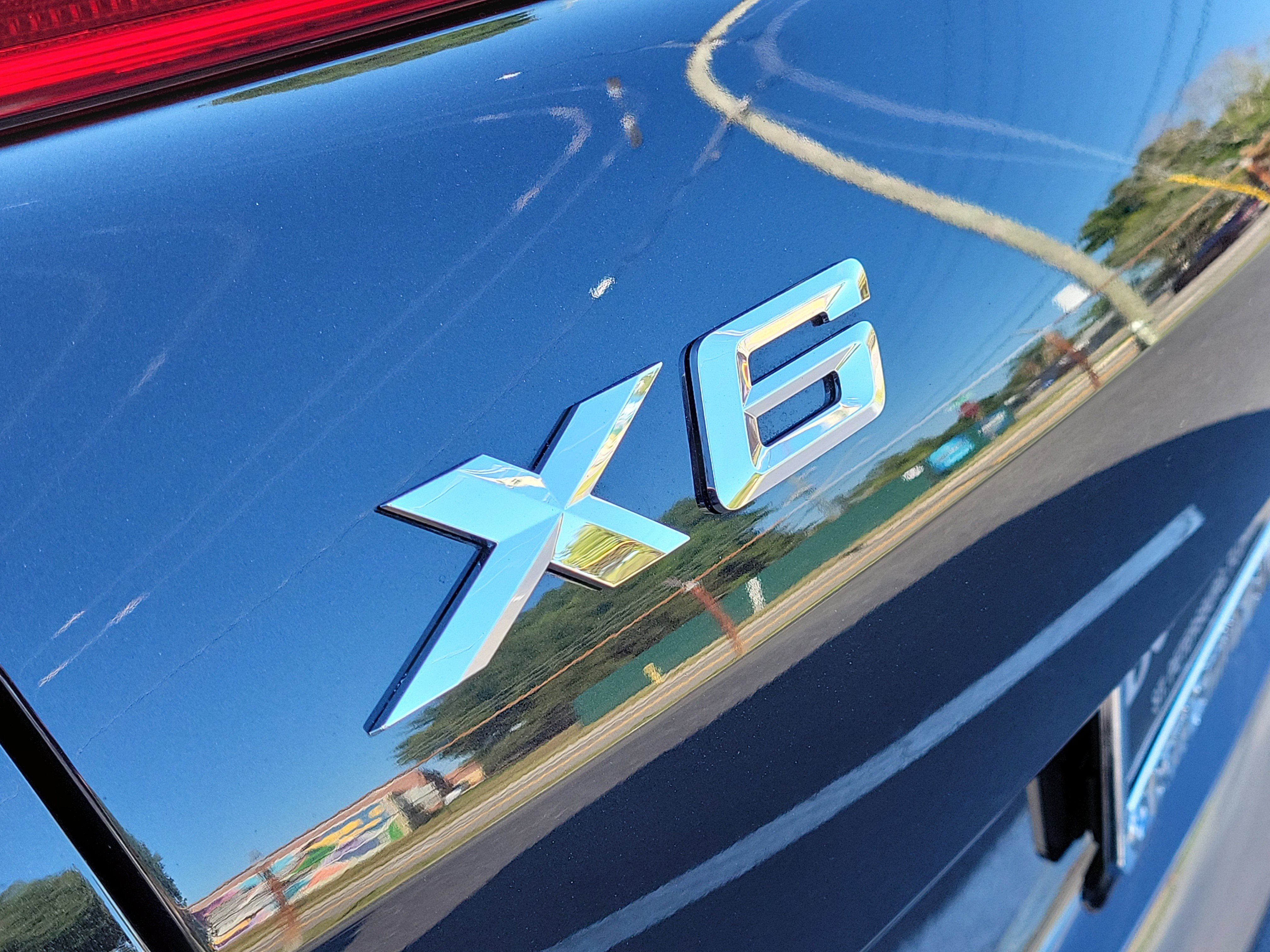 Used 2025 BMW X6 xDrive40i AWD/4WD image 5