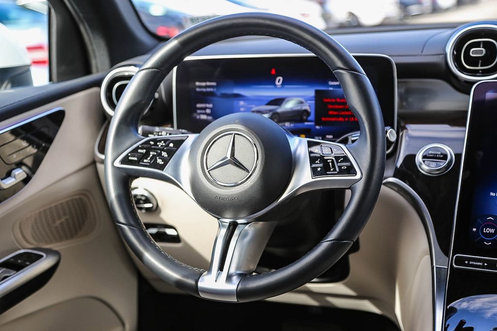 Used 2023 Mercedes-Benz GLC 300 image 15