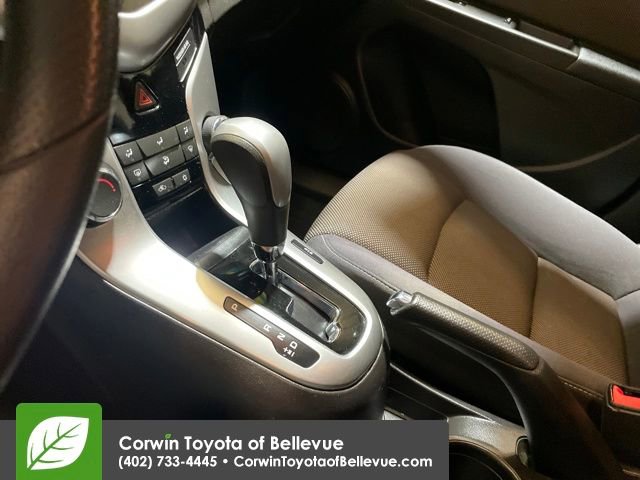 Used 2015 Chevrolet Cruze LT image 22