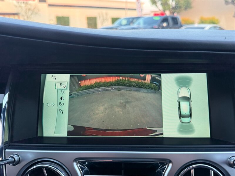 Used 2015 Rolls-Royce Ghost RWD image 50