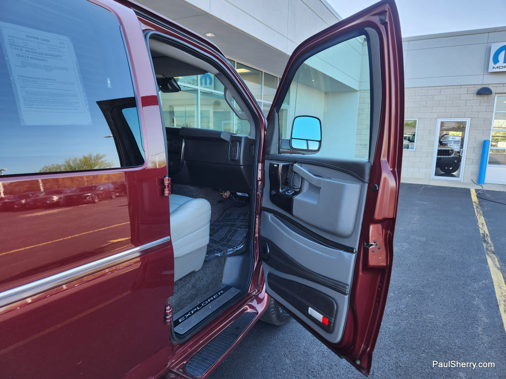 Used 2021 Chevrolet Express 3500 LS w/ Chrome Appearance Package image 53