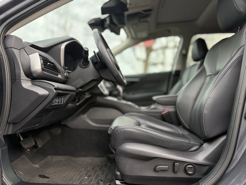 Used 2024 Subaru Outback Touring XT w/ Popular Package #2 image 12