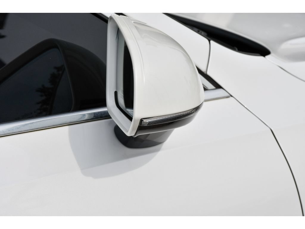 Used 2018 Volvo S90 T5 Momentum w/ Convenience Package FWD image 30