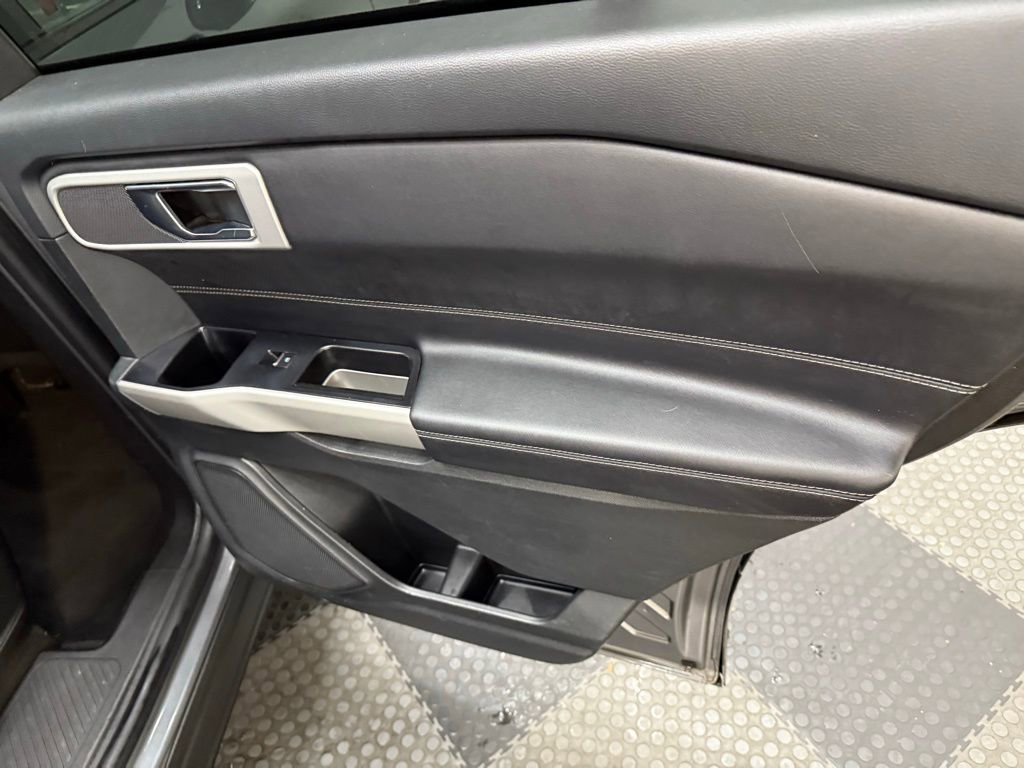 Certified 2022 Ford Explorer XLT w/ Equipment Group 202A image 55