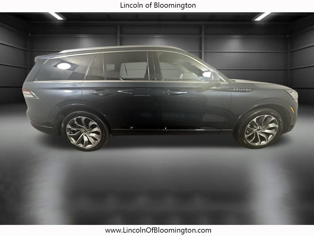 Certified 2023 Lincoln Aviator Grand Touring w/ Equipment Group 301A AWD/4WD image 9