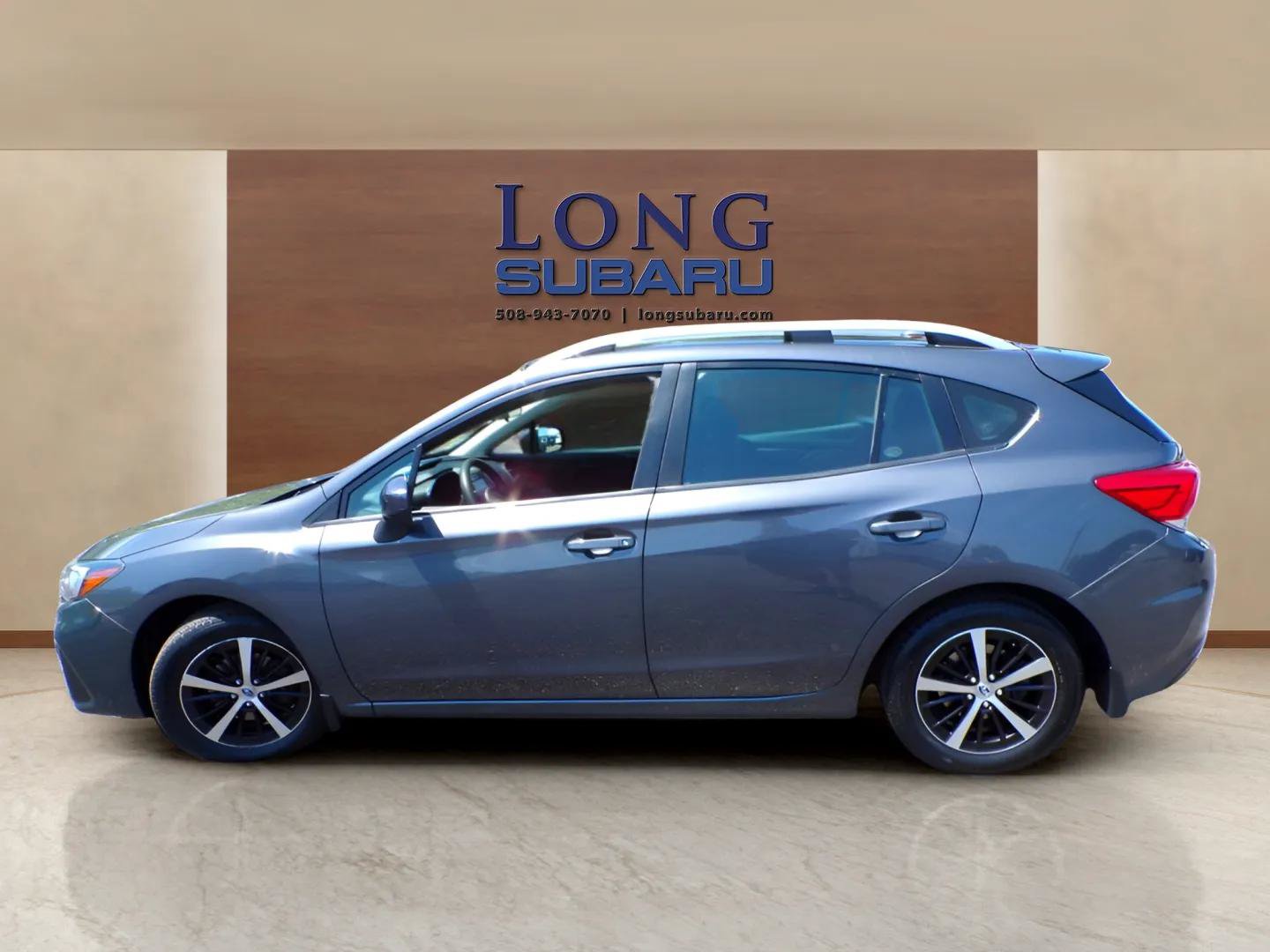 Used 2019 Subaru Impreza 2.0i Premium AWD/4WD image 2