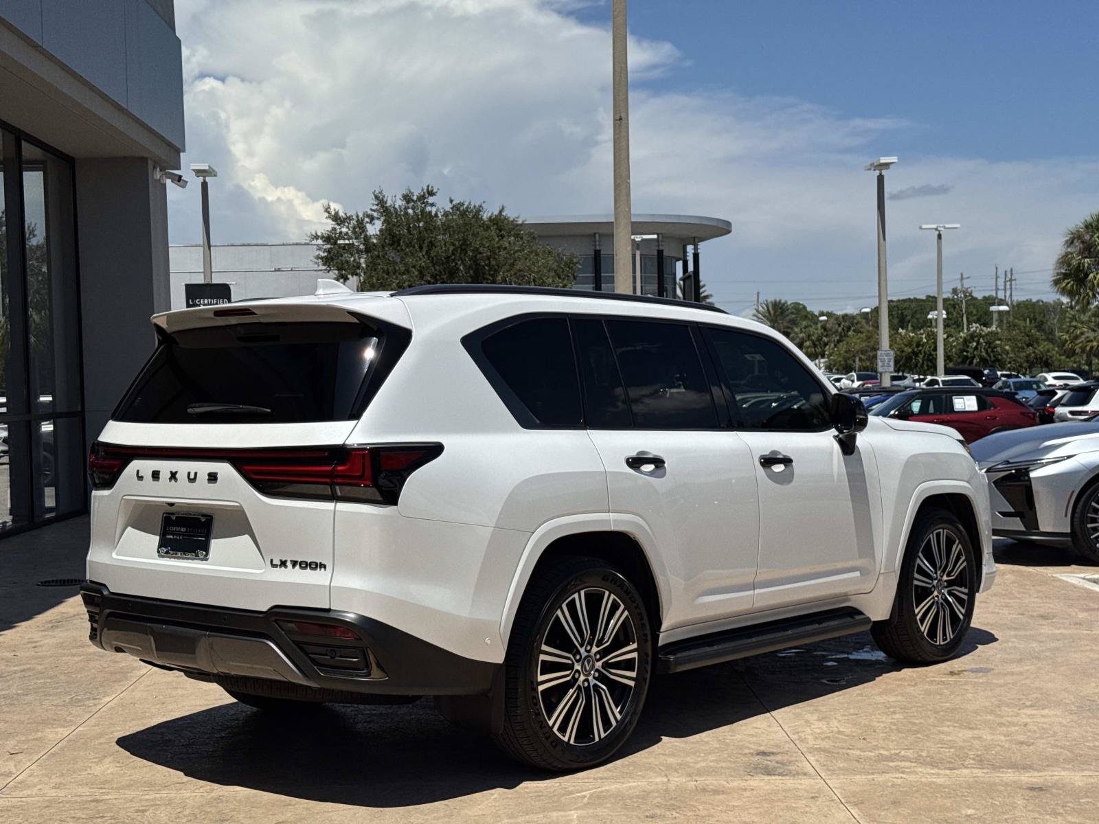 Certified 2025 Lexus LX 700h Luxury w/ Appearance Package AWD/4WD image 3