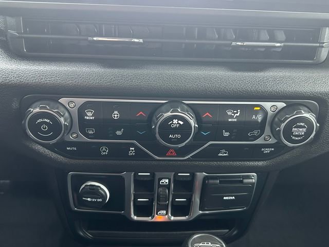 Used 2024 Jeep Gladiator Sport image 10