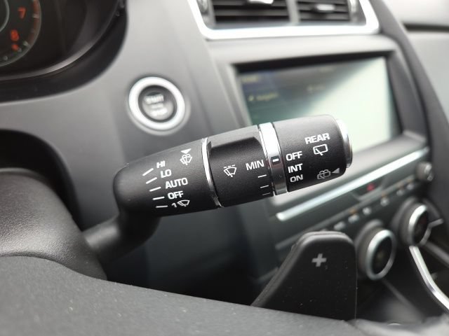 Used 2018 Jaguar E-PACE R-Dynamic HSE AWD/4WD image 58