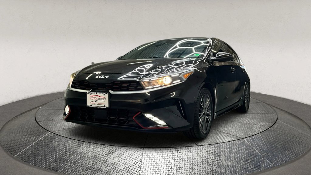 Used 2022 Kia Forte GT-Line w/ GT-Line Premium Package image 4