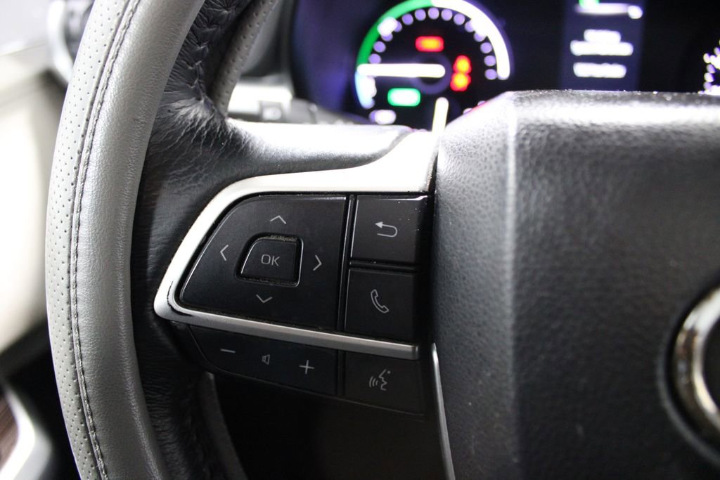 Used 2021 Toyota Sienna XLE image 22