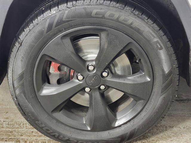 Used 2019 Jeep Cherokee Limited image 10