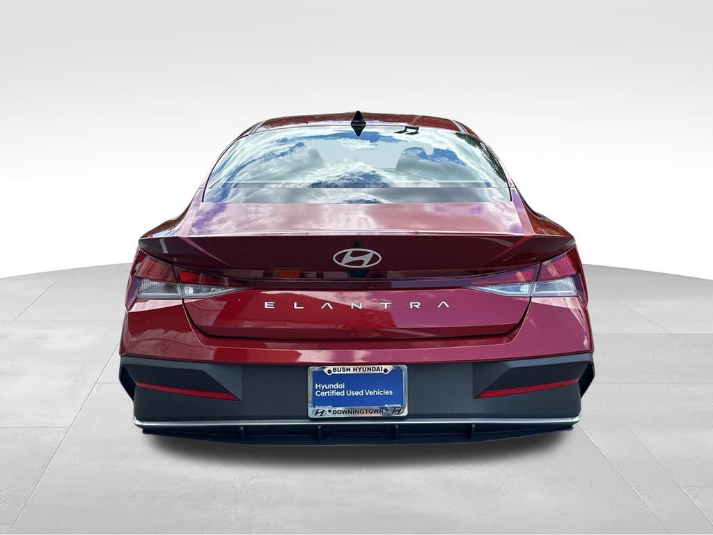 Certified 2024 Hyundai Elantra SEL FWD image 6