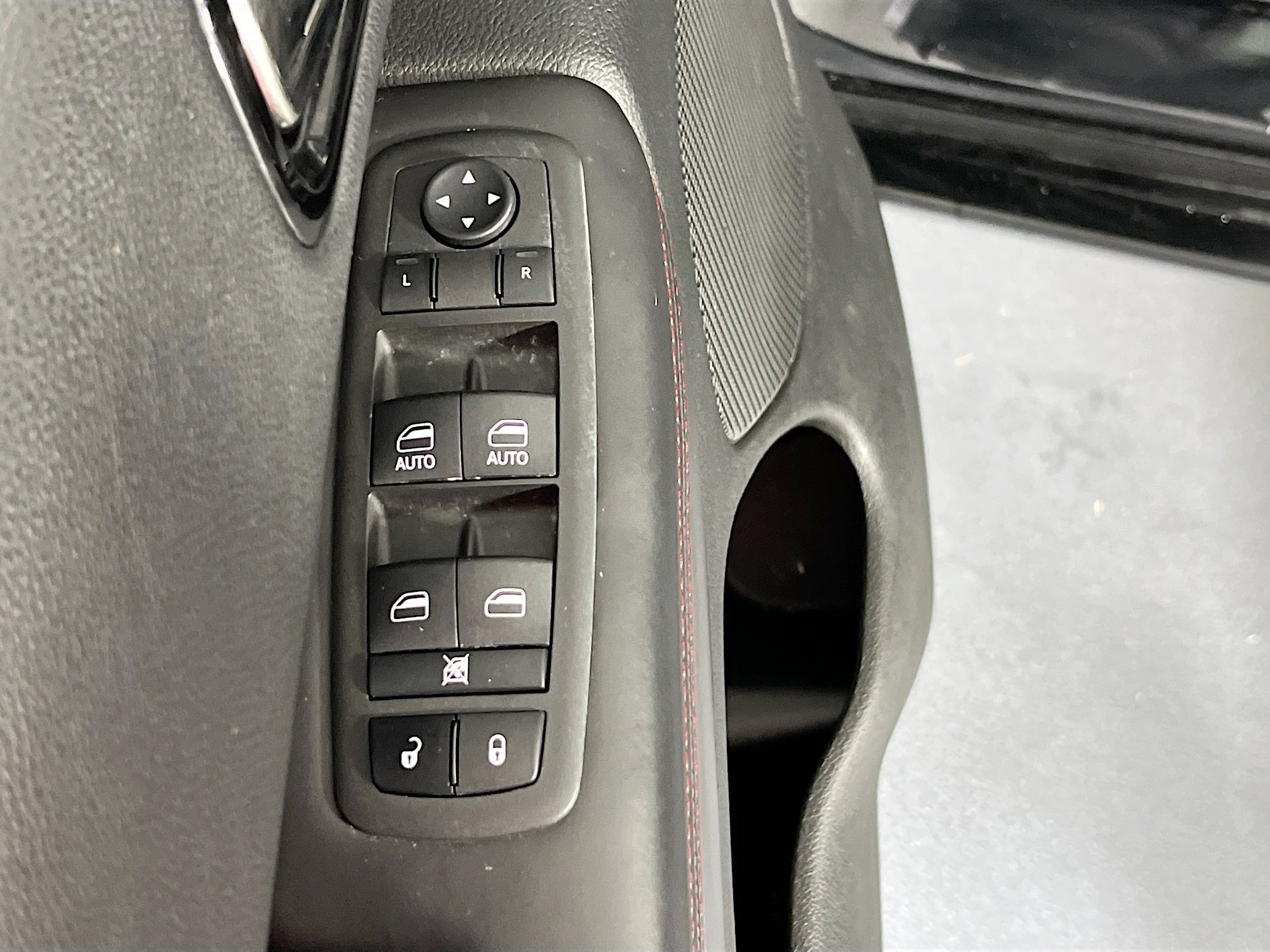 Used 2022 Dodge Durango R/T image 17