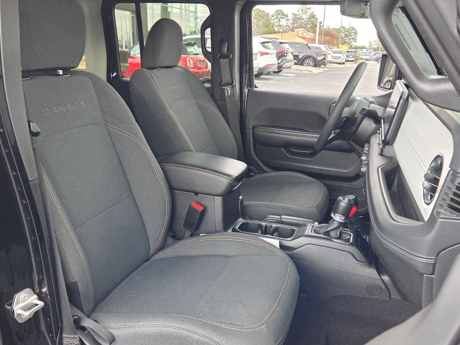 Used 2024 Jeep Wrangler Unlimited Sahara image 14