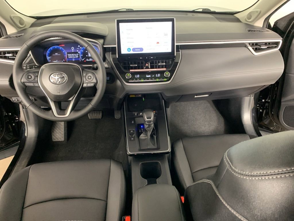 Used 2026 Toyota Corolla Cross XLE w/ Convenience Package image 33