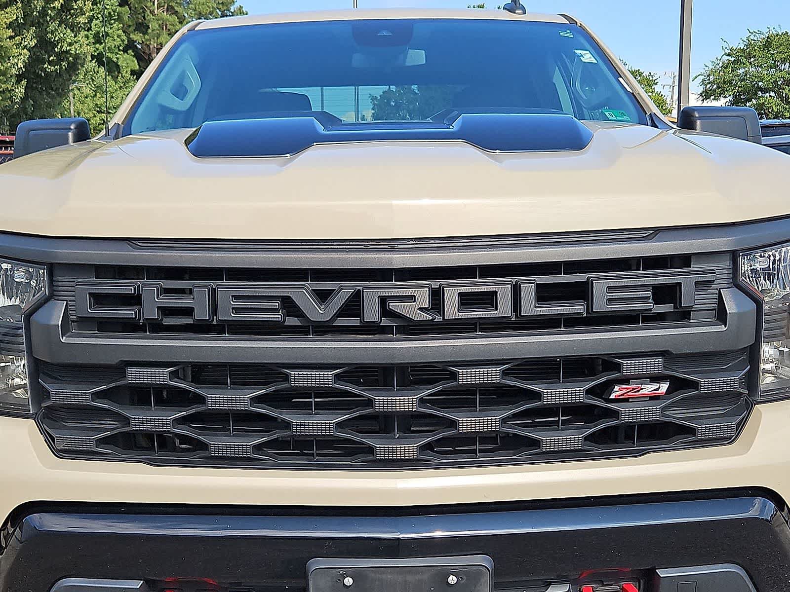 Used 2022 Chevrolet Silverado 1500 Custom Trail Boss AWD/4WD image 34