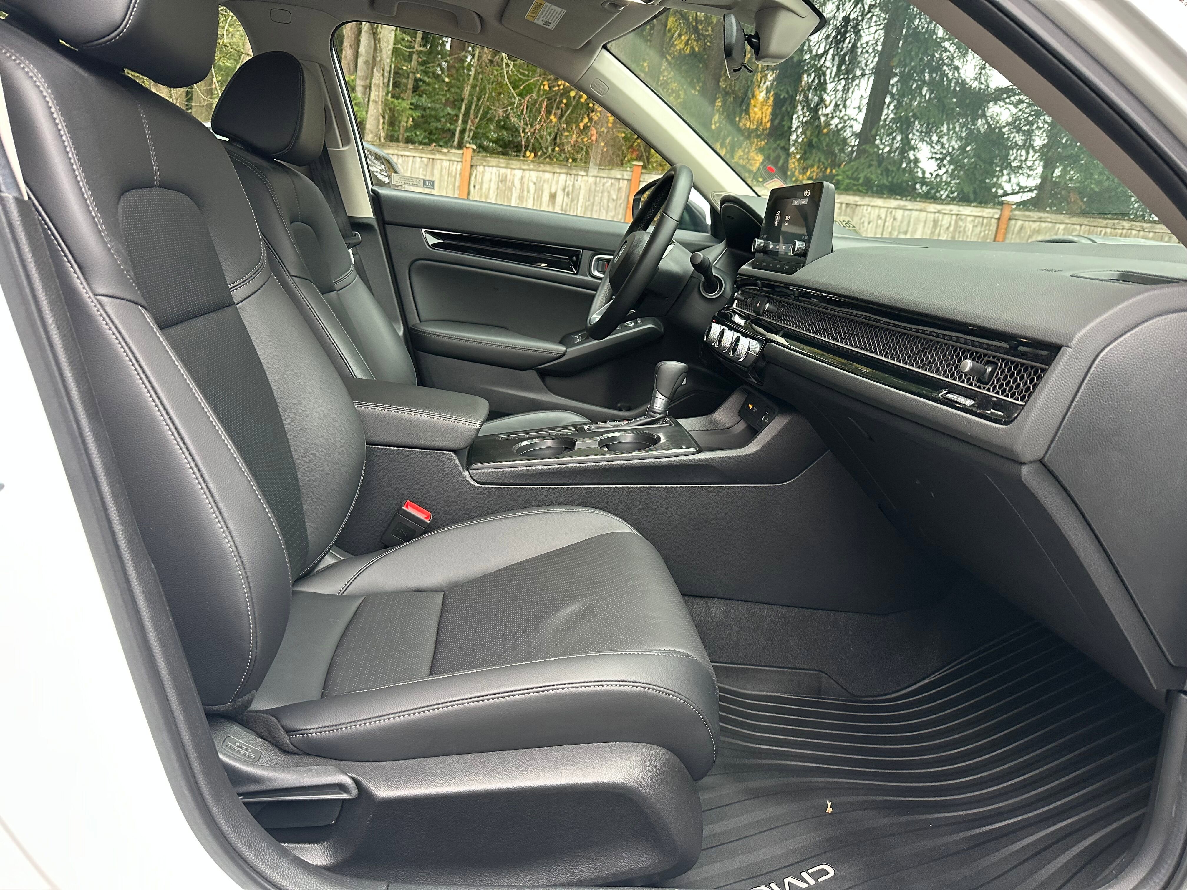 Used 2024 Honda Civic EX-L image 10