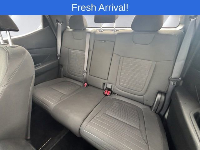 Used 2025 Hyundai Santa Cruz SE image 21