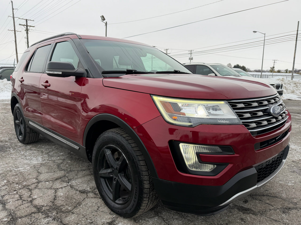 Used 2016 Ford Explorer XLT w/ Equipment Group 202A image 13