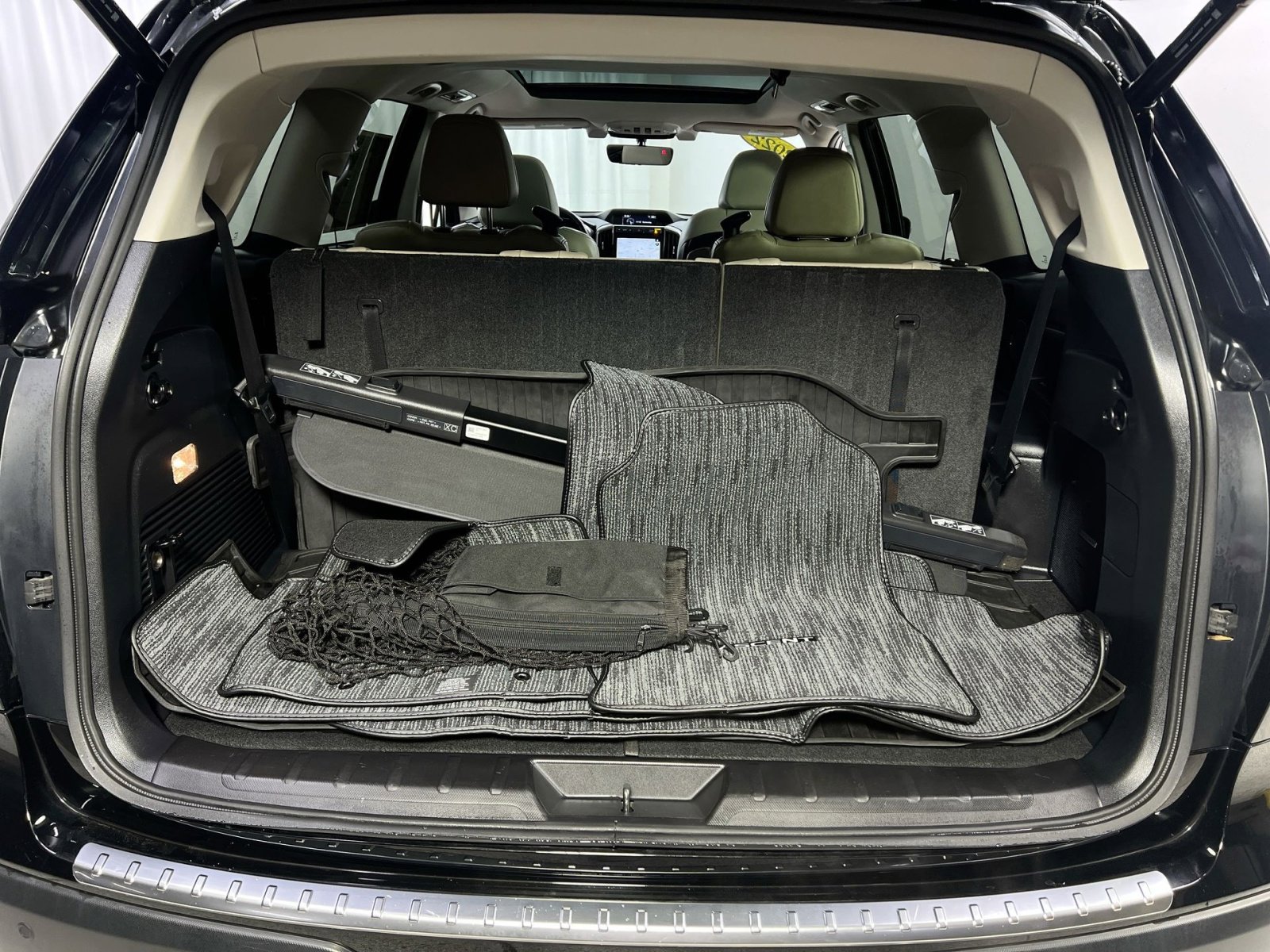 Used 2022 Subaru Ascent Limited w/ Technology Package image 31